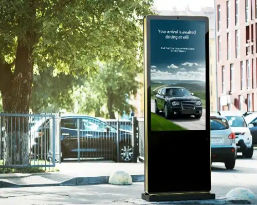 Features of Outdoor High-Brightness Standalone Advertising Displays